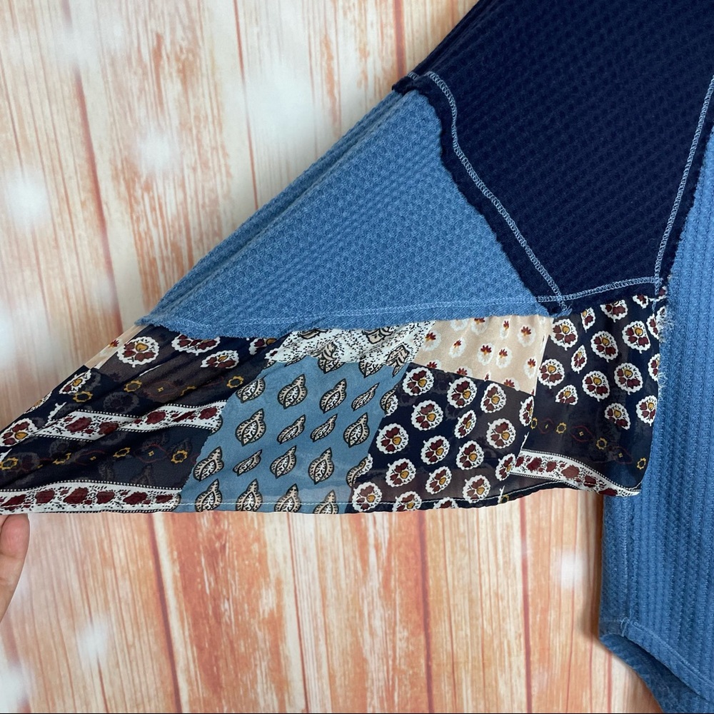 Oversized Patchwork Thermal Blouse Sweater (L) - image 3